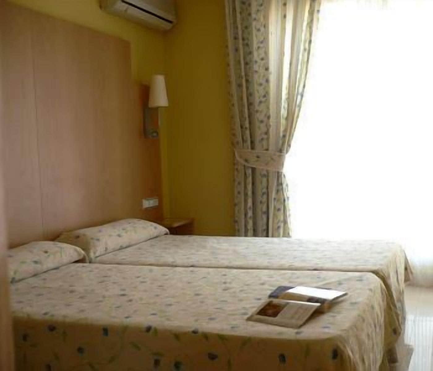 Hotel La Cala Finestrat Cala de Finestrat Oda fotoğraf