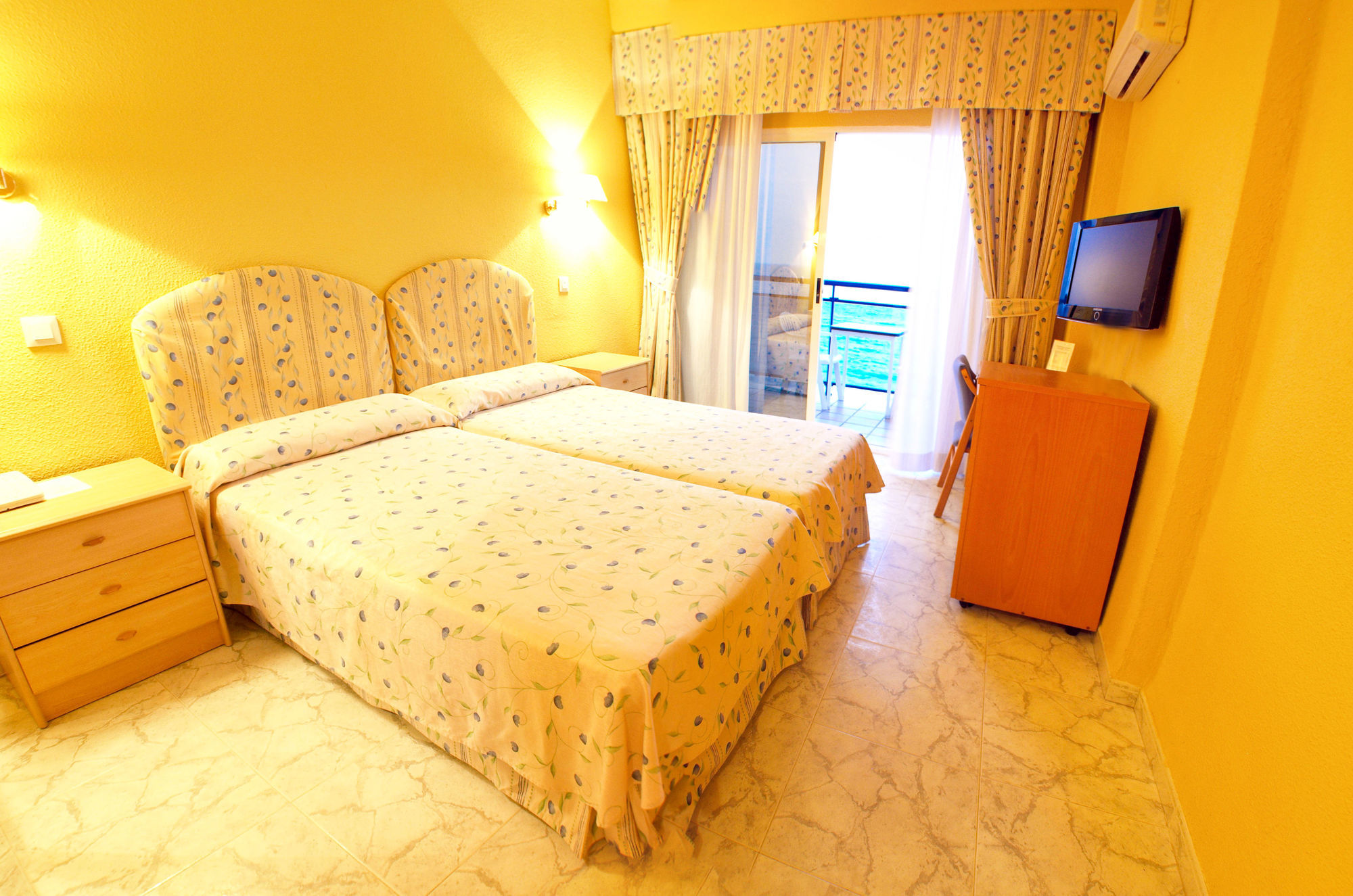Hotel La Cala Finestrat Cala de Finestrat Oda fotoğraf